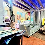 Apartment Versace 4pack -smart Home- Air Conditioner - Gotic Quarter- Private Studio- 10 Minutes Barcelona