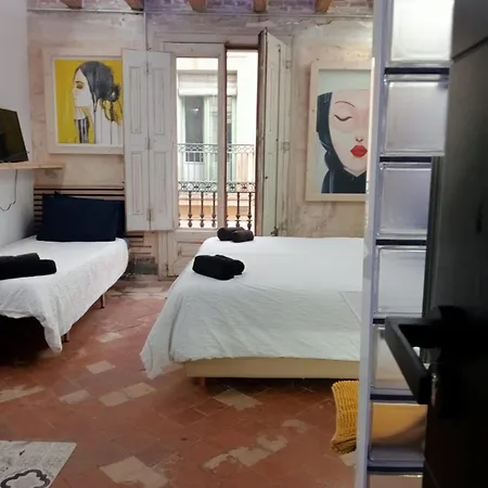 Smat Homes For Working Abroad With Style In Gotig-beach Barcelona