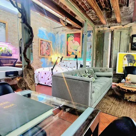 Smat Homes For Working Abroad With Style In Gotig-beach Barcelona